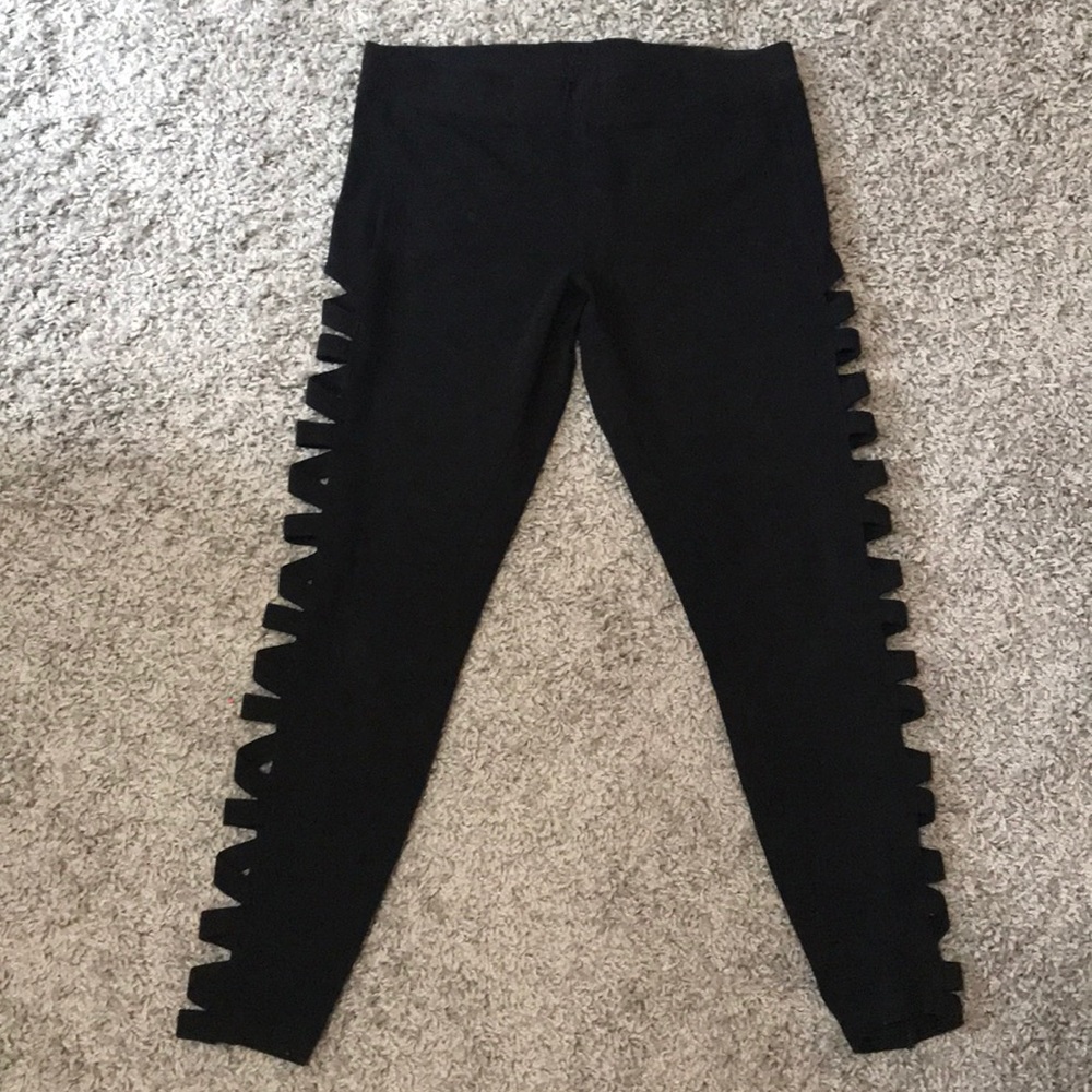 Express cutout leggings